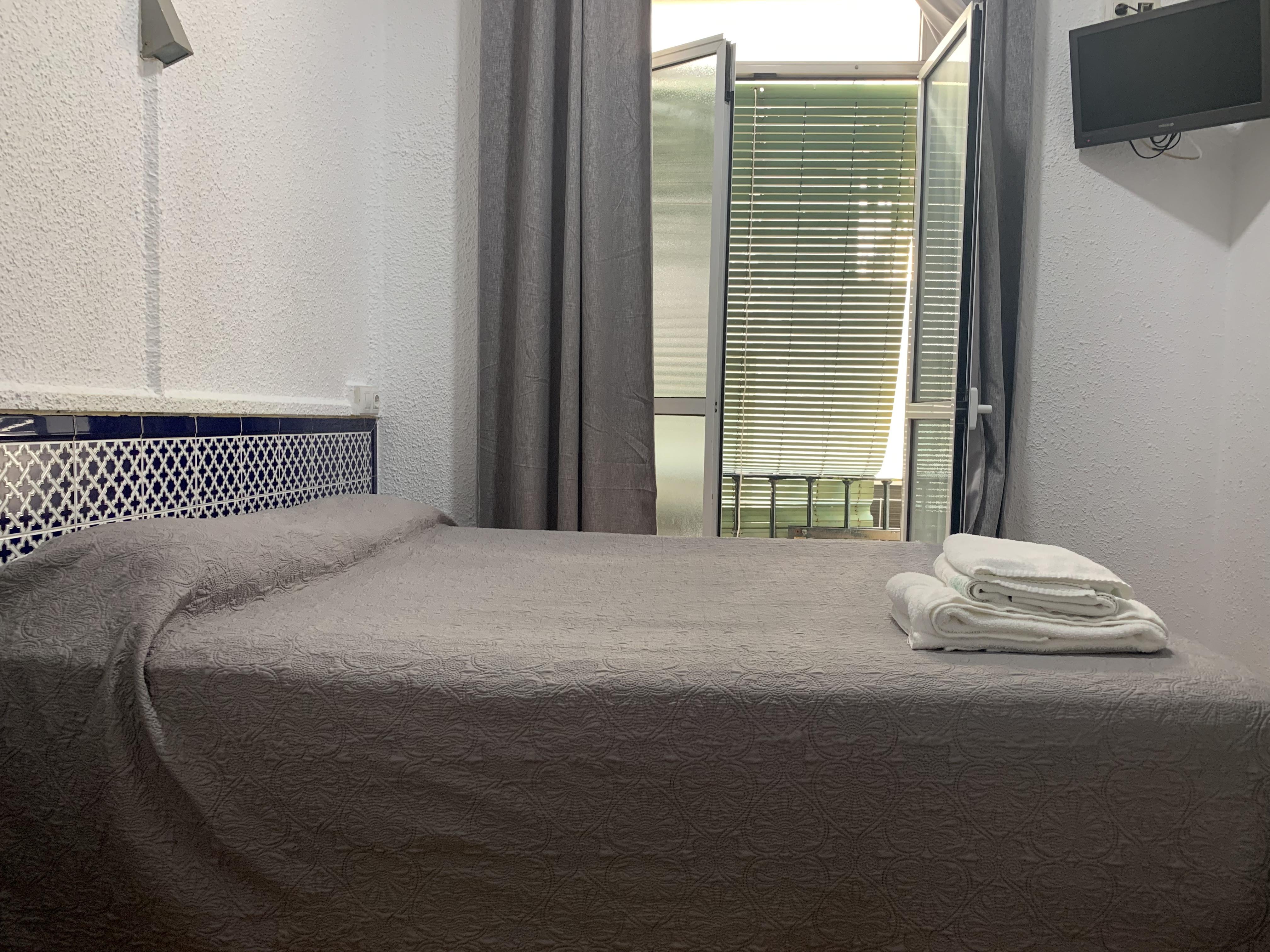 Hostal Alcobia Seville Luaran gambar