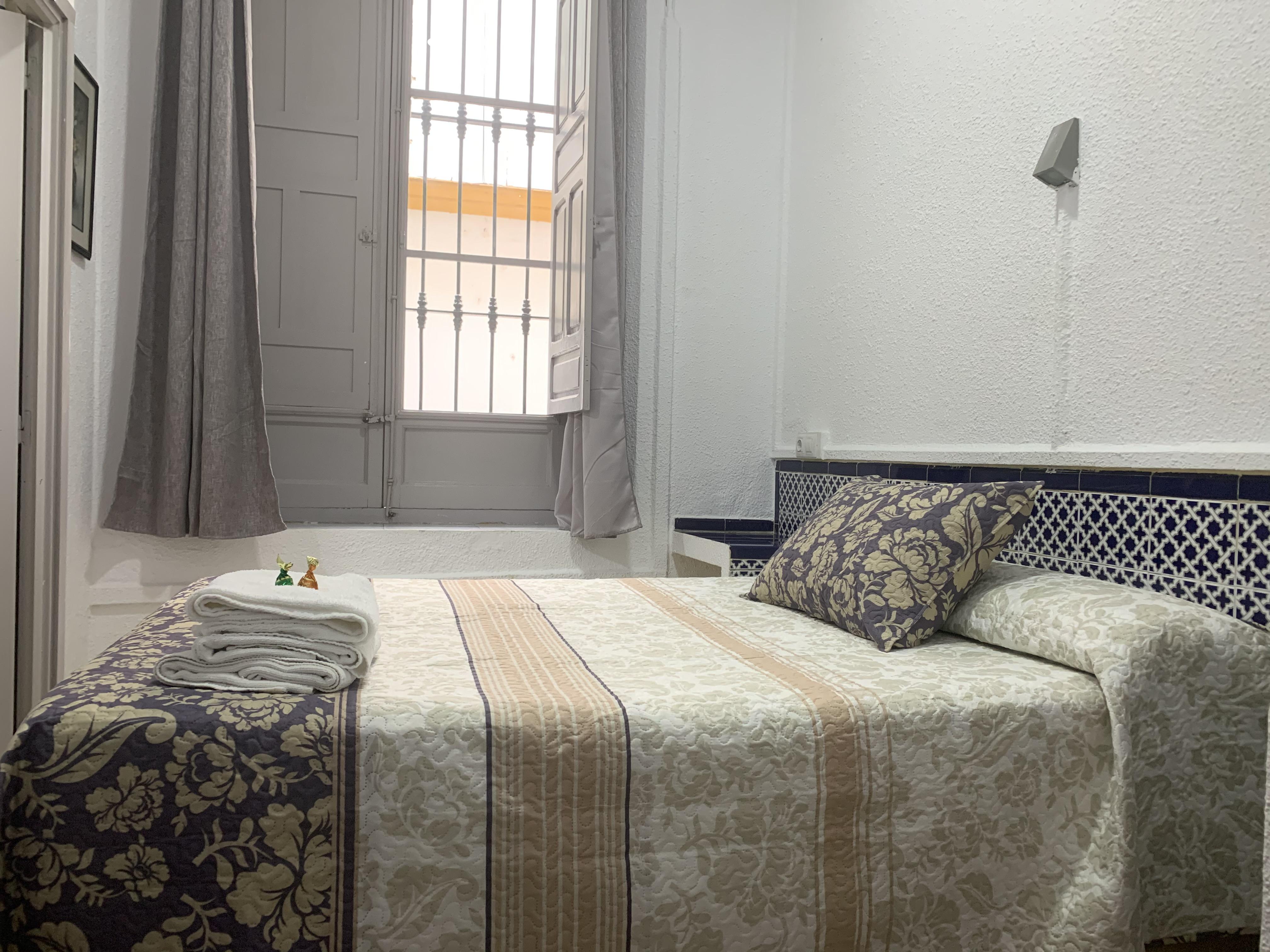 Hostal Alcobia Seville Luaran gambar