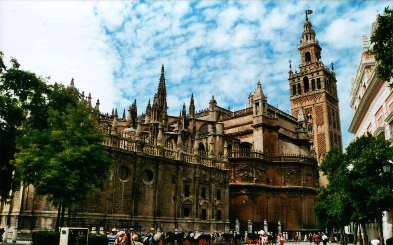 Hostal Alcobia Seville Luaran gambar