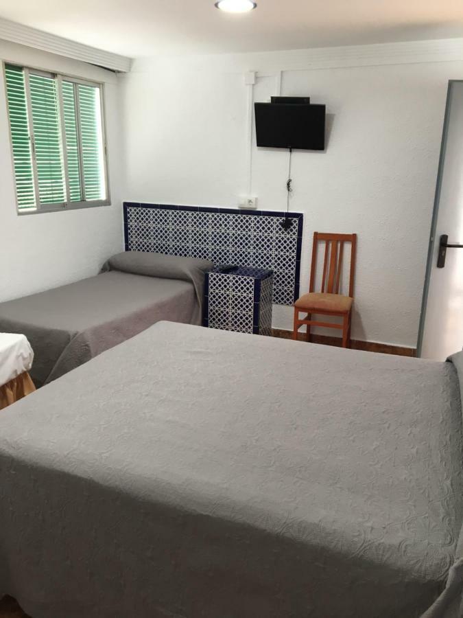 Hostal Alcobia Seville Luaran gambar
