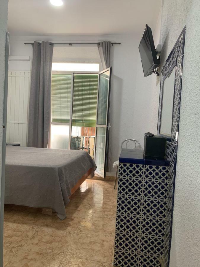 Hostal Alcobia Seville Luaran gambar